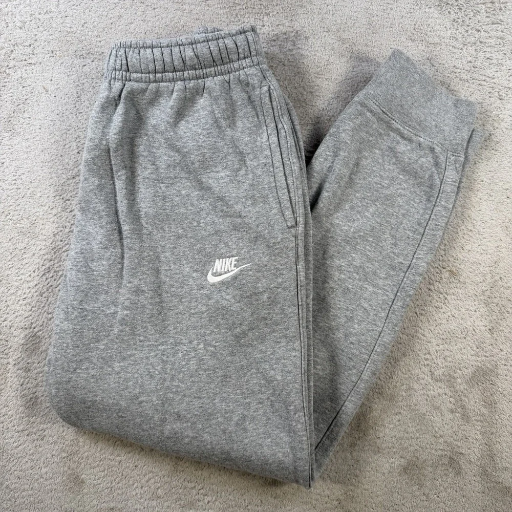 Nike Sweatpants Mens Medium Grey Sportswear Club Fleece Joggers Gym Drawstring